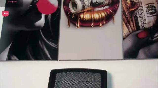 Image 3 of aidaadams Stream on Chaturbate on 21 days ago