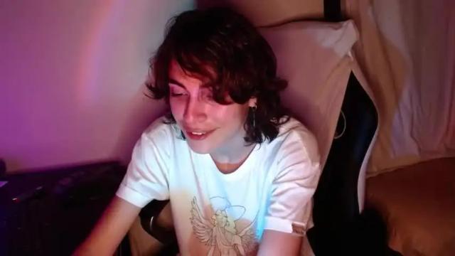Image 7 of aidentboy Stream on Chaturbate on 18 months ago