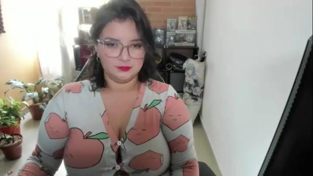 Image 3 of aikadreams Stream on Chaturbate on 2 months ago