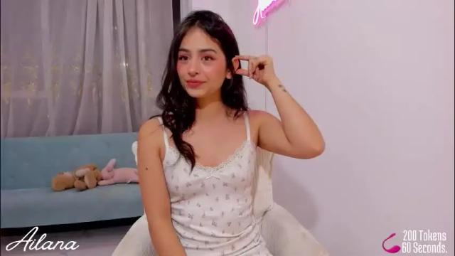 Image 4 of ailana__ Stream on Chaturbate on 2 months ago