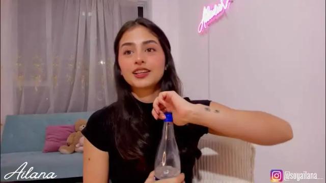 Image 4 of ailana__ Stream on Chaturbate on 2 months ago