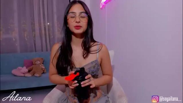 Image 7 of ailana__ Stream on Chaturbate on 2 months ago