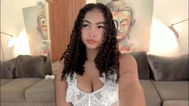 Image 3 of ailann_ Stream on Chaturbate on 1 month ago