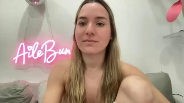 Image 11 of ailebun Stream on Chaturbate on 13 months ago