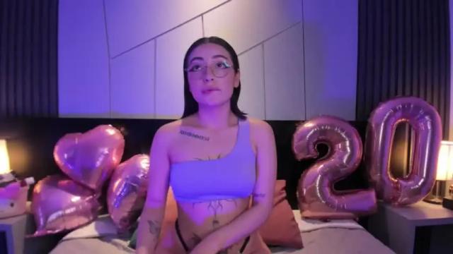 Thumbnail 1, aileenwood_'s Stream at Chaturbate, 5 months ago