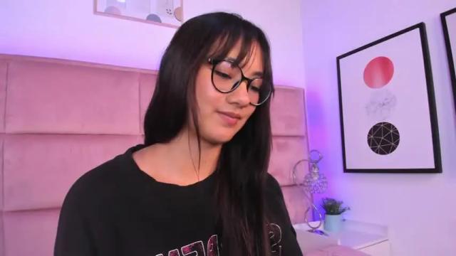 Image 12 of aily_yozuko Stream on Chaturbate on 13 months ago
