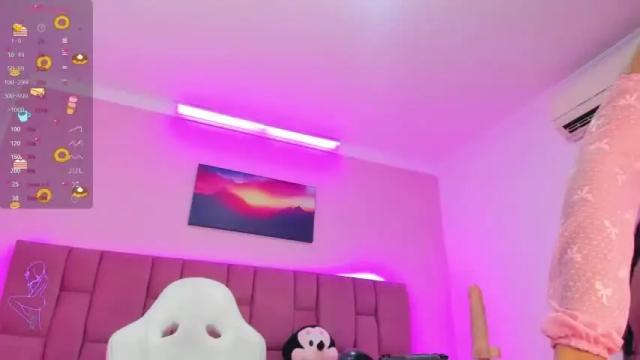 Image 11 of ailyn_foxx Stream on Chaturbate on 14 months ago