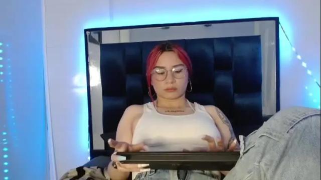 Image 12 of ailyn_zoe Stream on Chaturbate on 16 days ago