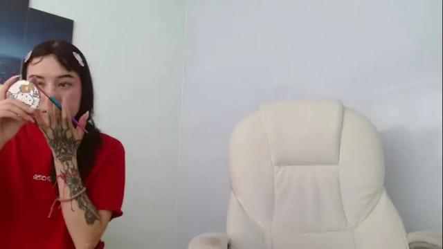 Image 6 of ailyn_zoe Stream on Chaturbate on 2 days ago