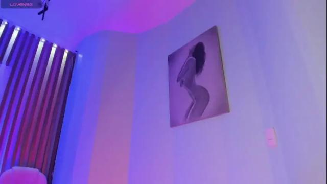 Image 8 of ailynblaze Stream on Chaturbate on 11 days ago