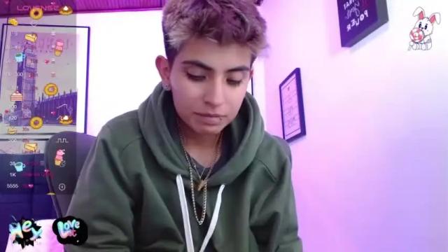 Image 3 of ailyng_1 Stream on Chaturbate on 21 months ago