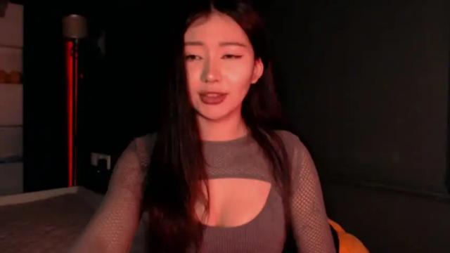 Image 4 of aimeclarks Stream on Chaturbate on 26 months ago
