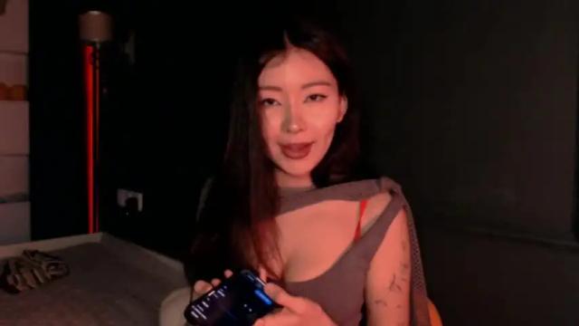 Image 8 of aimeclarks Stream on Chaturbate on 26 months ago