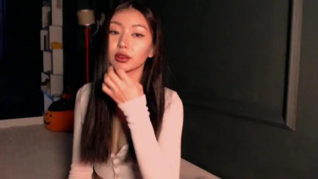 Image 3 of aimeclarks Stream on Chaturbate on 26 months ago