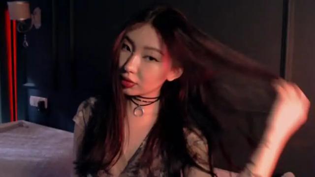 Image 3 of aimeclarks Stream on Chaturbate on 26 months ago