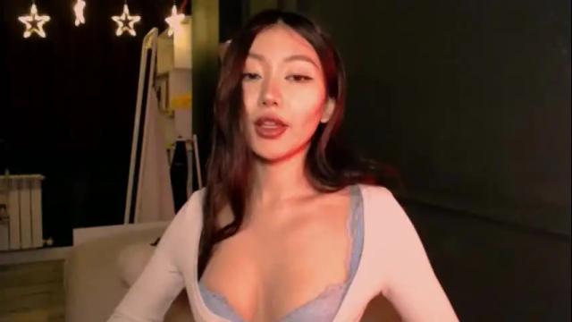 Image 8 of aimeclarks Stream on Chaturbate on 25 months ago