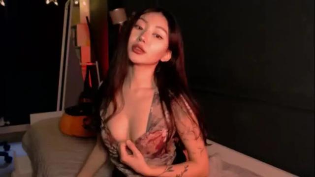 Image 3 of aimeclarks Stream on Chaturbate on 24 months ago