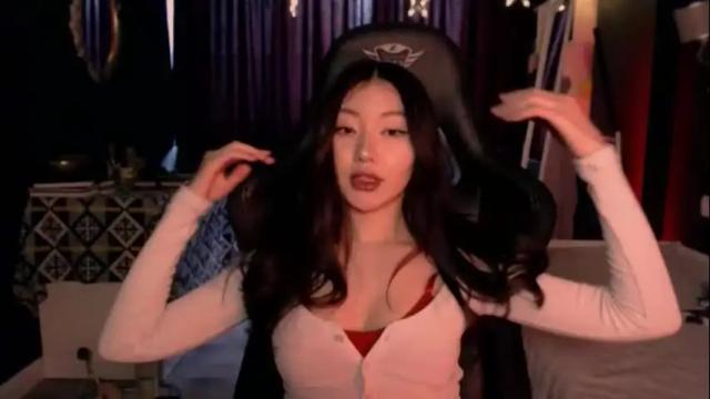 Thumbnail 2, aimeclarks's Stream at Chaturbate, 21 months ago