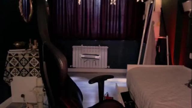 Image 8 of aimeclarks Stream on Chaturbate on 24 months ago