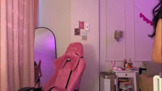 Image 7 of aimeclarks Stream on Chaturbate on 2 days ago