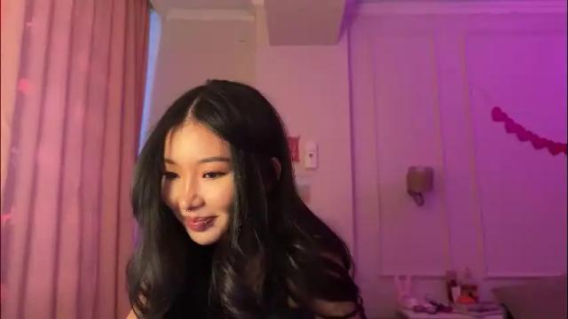 Image 3 of aimeclarks Stream on Chaturbate on 1 day ago