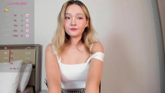 Image 7 of aimi_yum Stream on Chaturbate on 13 months ago