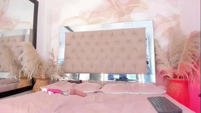 Image 8 of ainaah_ Stream on Chaturbate on 1 month ago