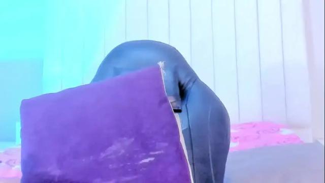 Image 2 of ainara_ellis Stream on Chaturbate on 1 month ago