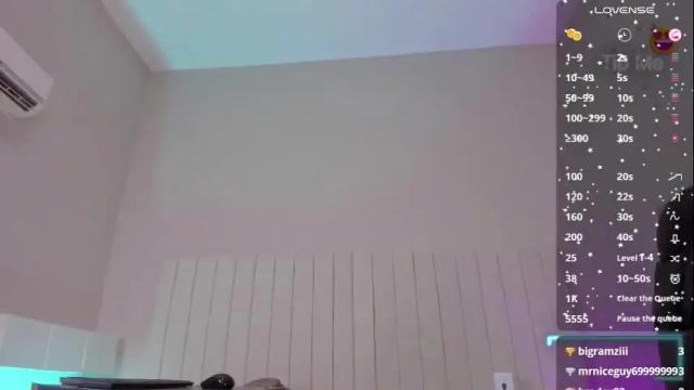 Image 8 of ainara_ellis Stream on Chaturbate on 7 months ago