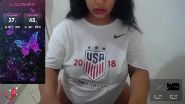 Image 2 of ainara_hampton9 Stream on Chaturbate on 16 months ago