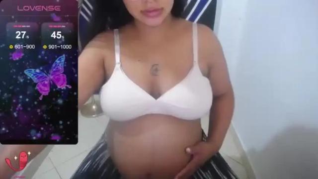 Image 7 of ainara_hampton9 Stream on Chaturbate on 15 months ago