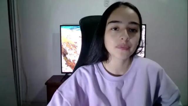 Image 3 of aineangeel Stream on Chaturbate on 13 months ago
