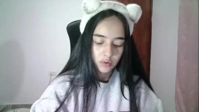 Image 4 of aineangeel Stream on Chaturbate on 1 month ago