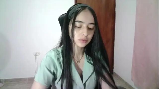 Image 2 of aineangeel Stream on Chaturbate on 15 days ago