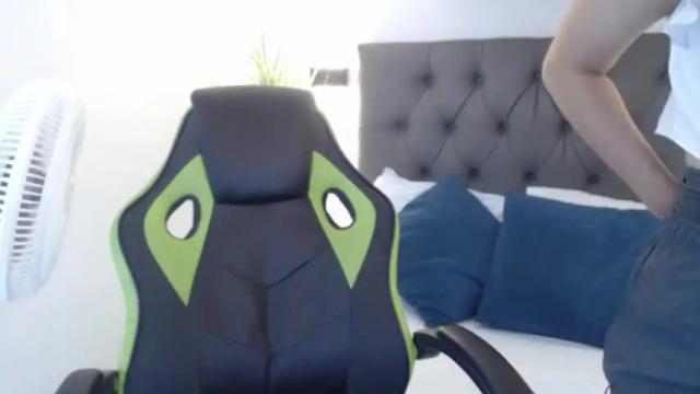 Image 6 of ainhara_davis Stream on Chaturbate on 17 months ago