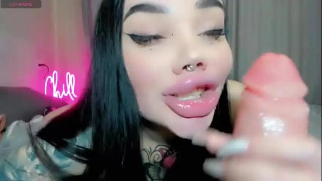 Image 12 of aira_vi Stream on Chaturbate on 1 month ago