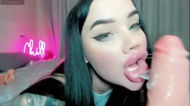 Image 10 of aira_vi Stream on Chaturbate on 1 month ago