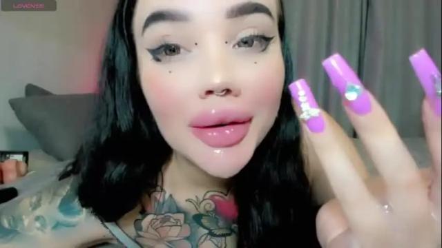 Image 11 of aira_vi Stream on Chaturbate on 2 days ago
