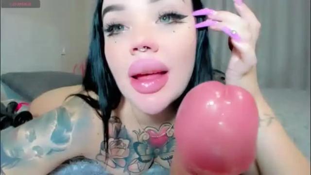 Image 11 of aira_vi Stream on Chaturbate on 6 months ago