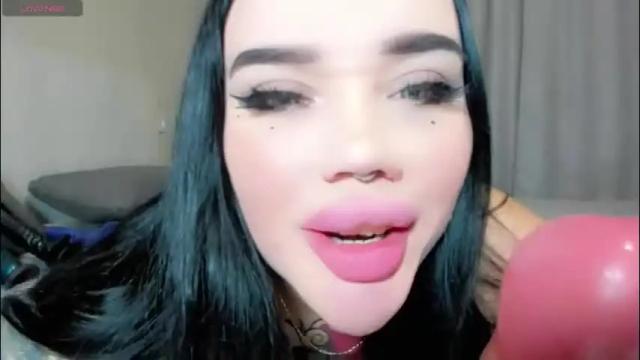 Image 2 of aira_vi Stream on Chaturbate on 6 months ago