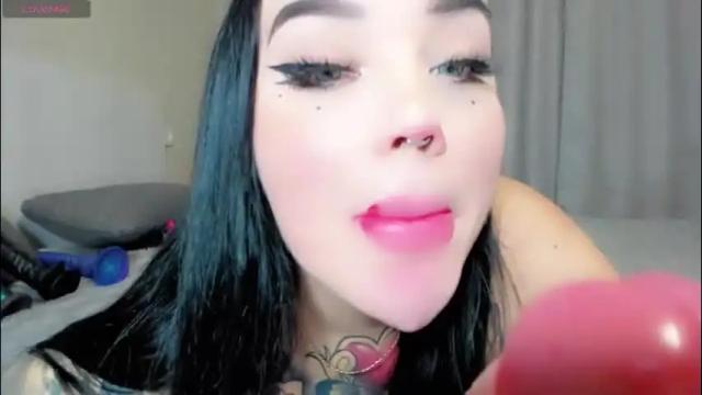 Image 3 of aira_vi Stream on Chaturbate on 6 months ago