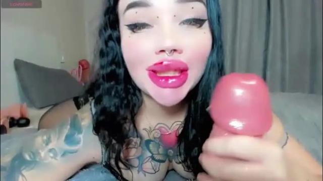 Image 10 of aira_vi Stream on Chaturbate on 5 months ago