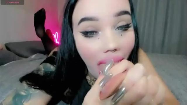 Image 2 of aira_vi Stream on Chaturbate on 5 months ago