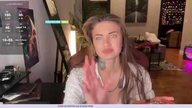 Image 3 of aisha262541 Stream on Chaturbate on 13 months ago