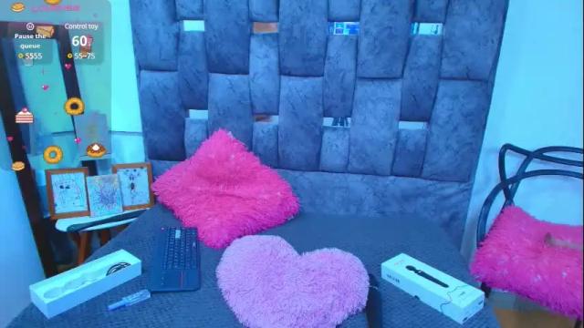 Image 2 of aisha_8_ Stream on Chaturbate on 25 days ago