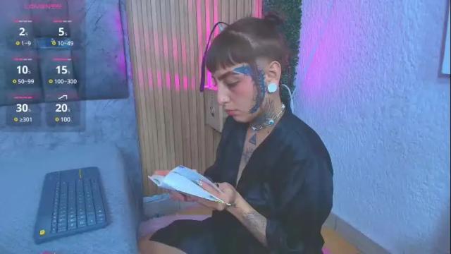 Image 4 of aisha_8_ Stream on Chaturbate on 1 month ago