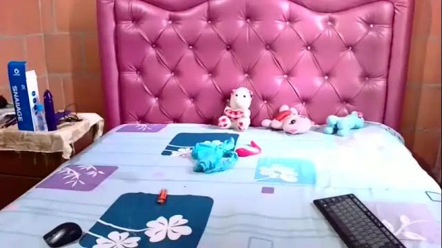 Image 12 of aisha_koswell3 Stream on Chaturbate on 1 month ago