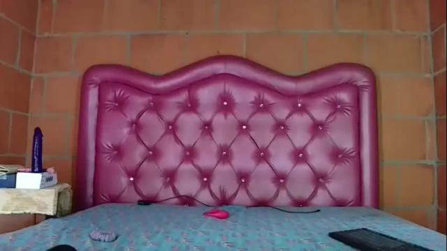 Image 12 of aisha_koswell3 Stream on Chaturbate on 1 day ago