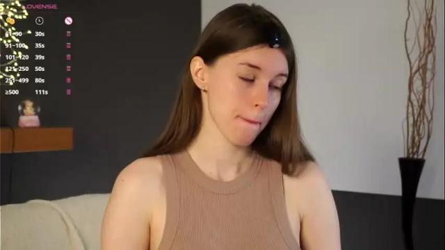 Image 2 of aislyfarran Stream on Chaturbate on 25 days ago
