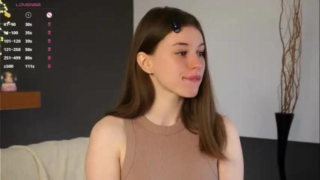 Image 6 of aislyfarran Stream on Chaturbate on 25 days ago